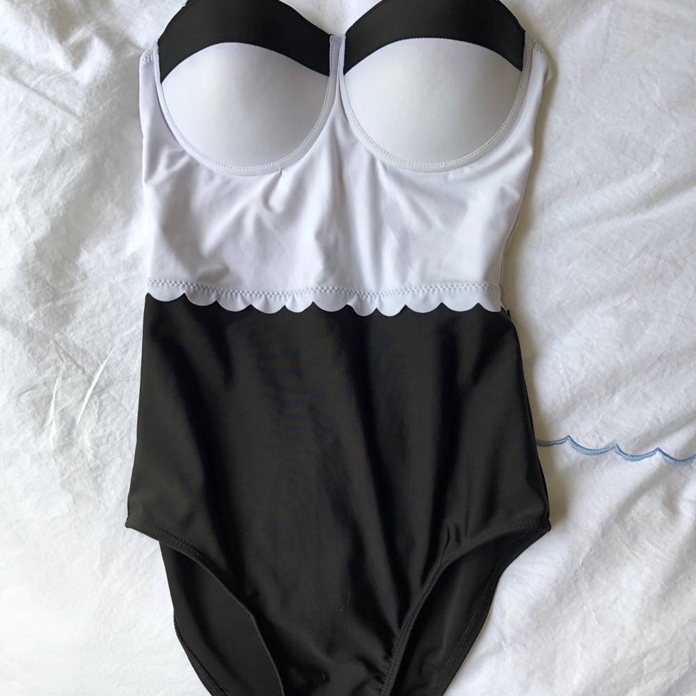 Adorable black and white scallop one piece